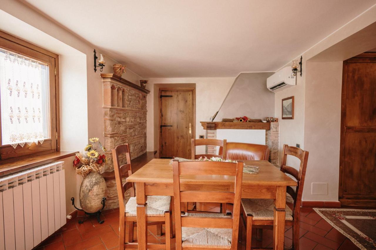 Lago Del Turano - La Taverna Con Cucina Open Space E Free Wi-Fi Ascrea Exteriör bild