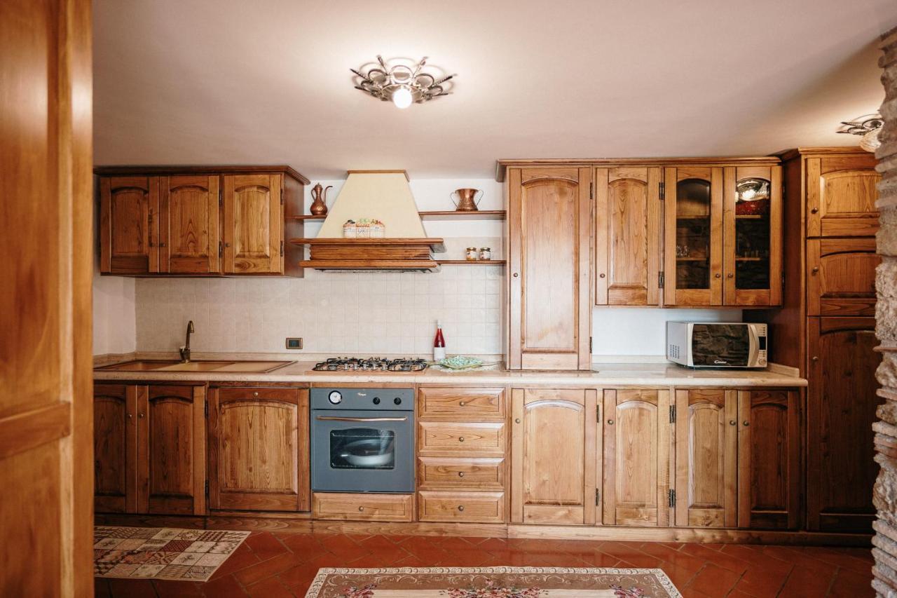 Lago Del Turano - La Taverna Con Cucina Open Space E Free Wi-Fi Ascrea Exteriör bild